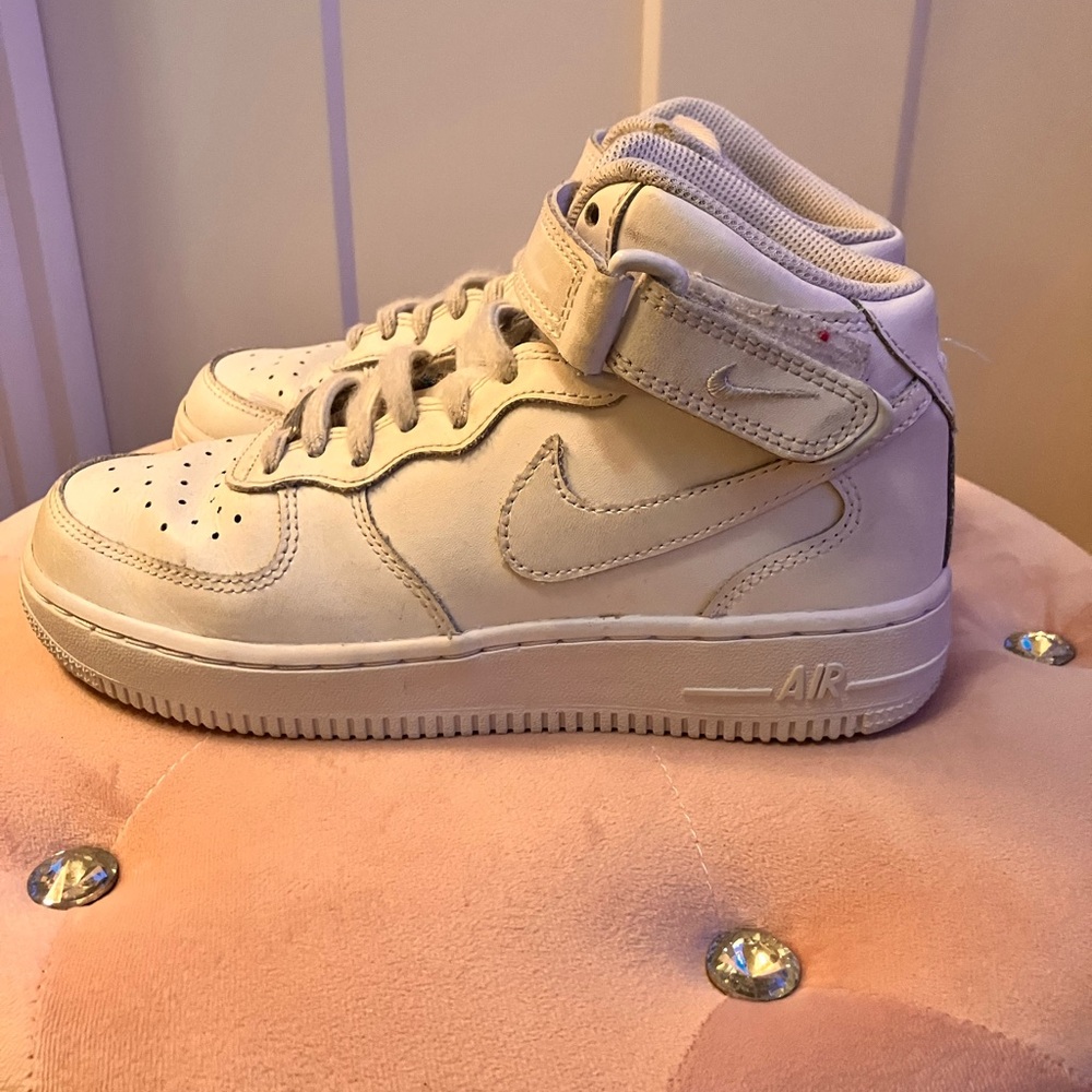 Nike Air Force One MidLE